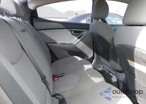 2016 Hyundai Elantra Se z USA, uszkodzony, nr VIN 5NPDH4AE4GH695348